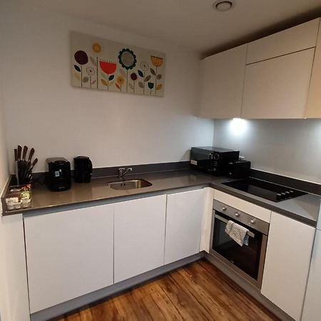 Kcs Broad Street Apartment Birmingham Bagian luar foto