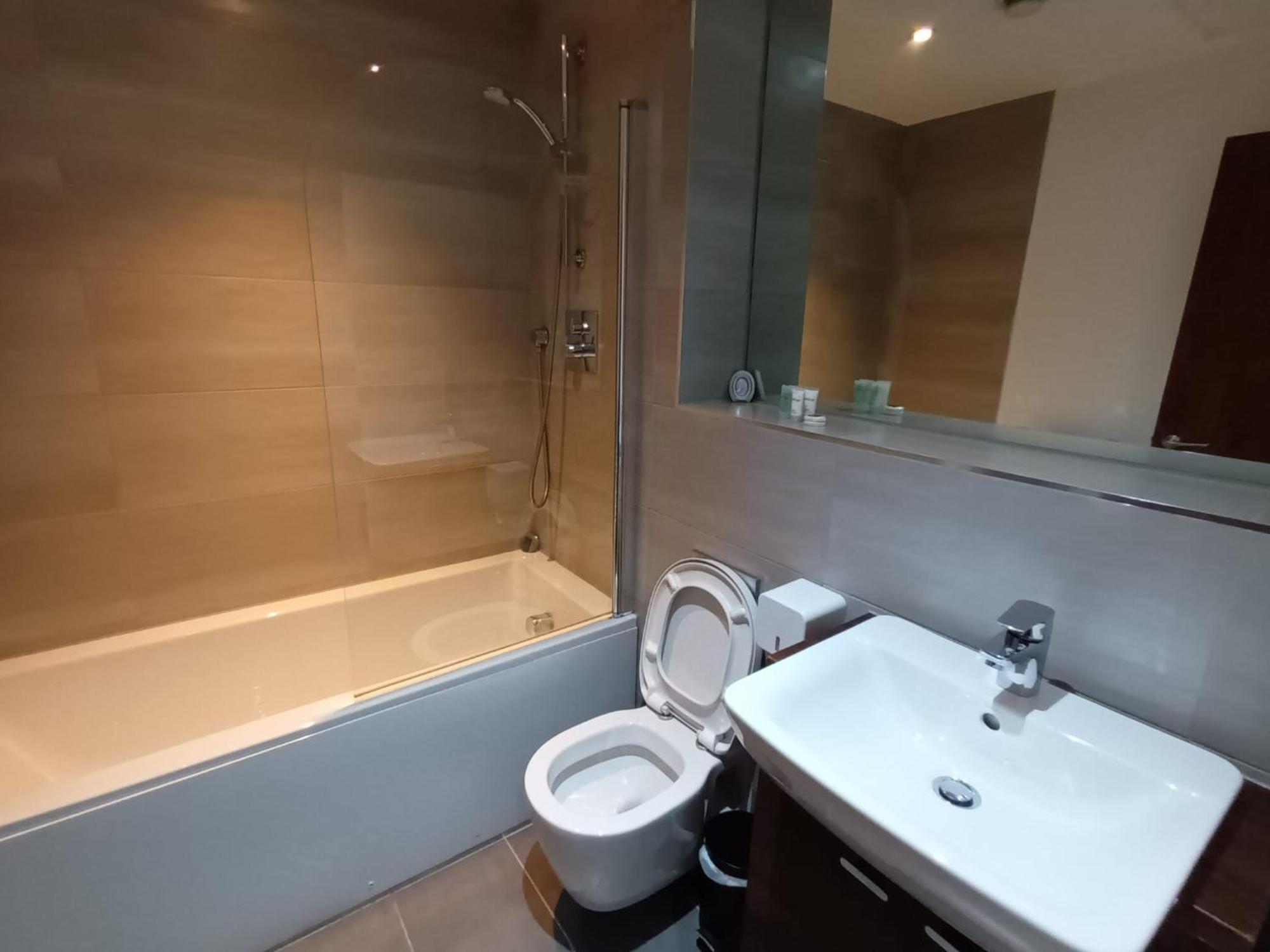 Kcs Broad Street Apartment Birmingham Bagian luar foto