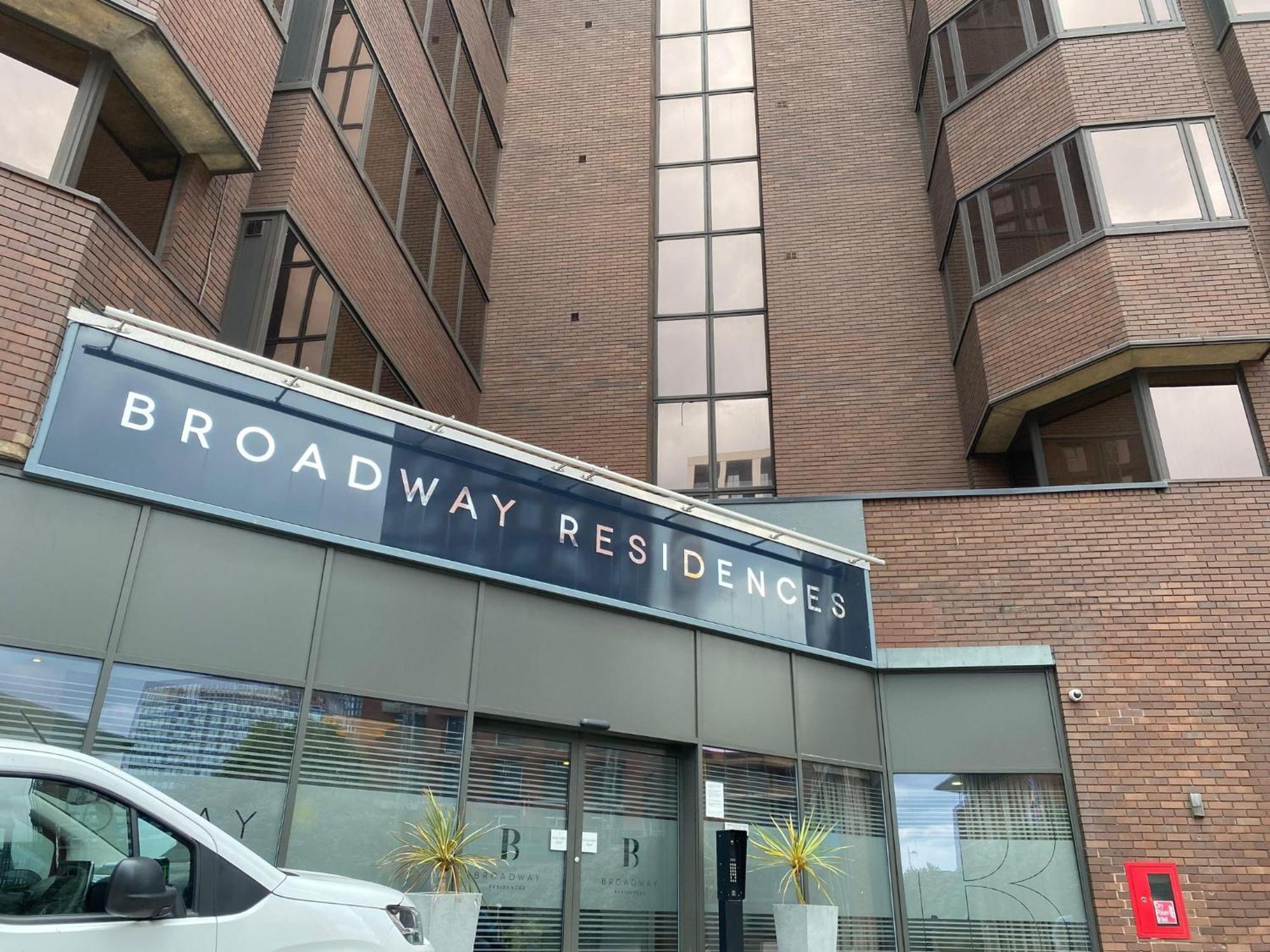 Kcs Broad Street Apartment Birmingham Bagian luar foto