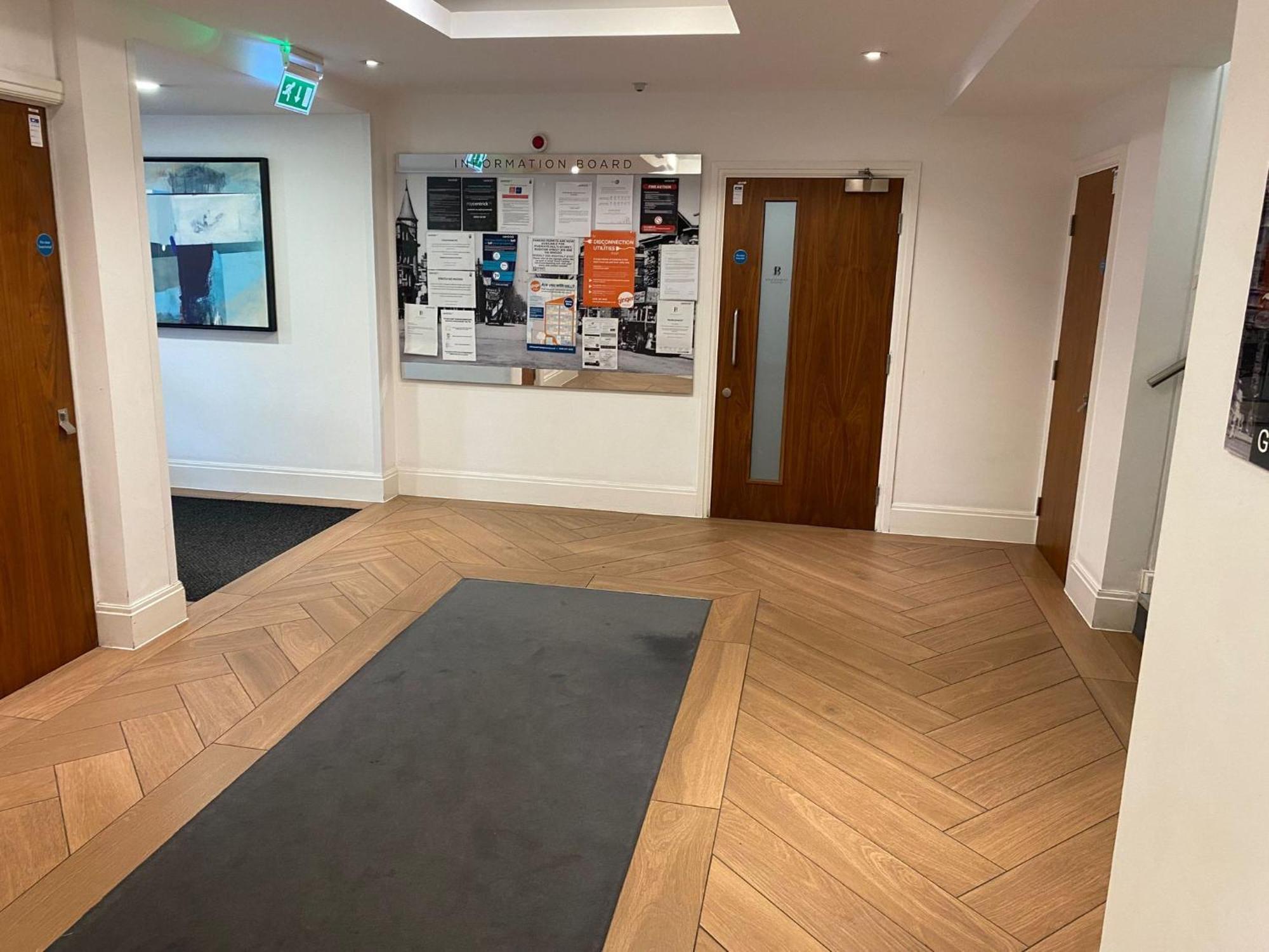 Kcs Broad Street Apartment Birmingham Bagian luar foto