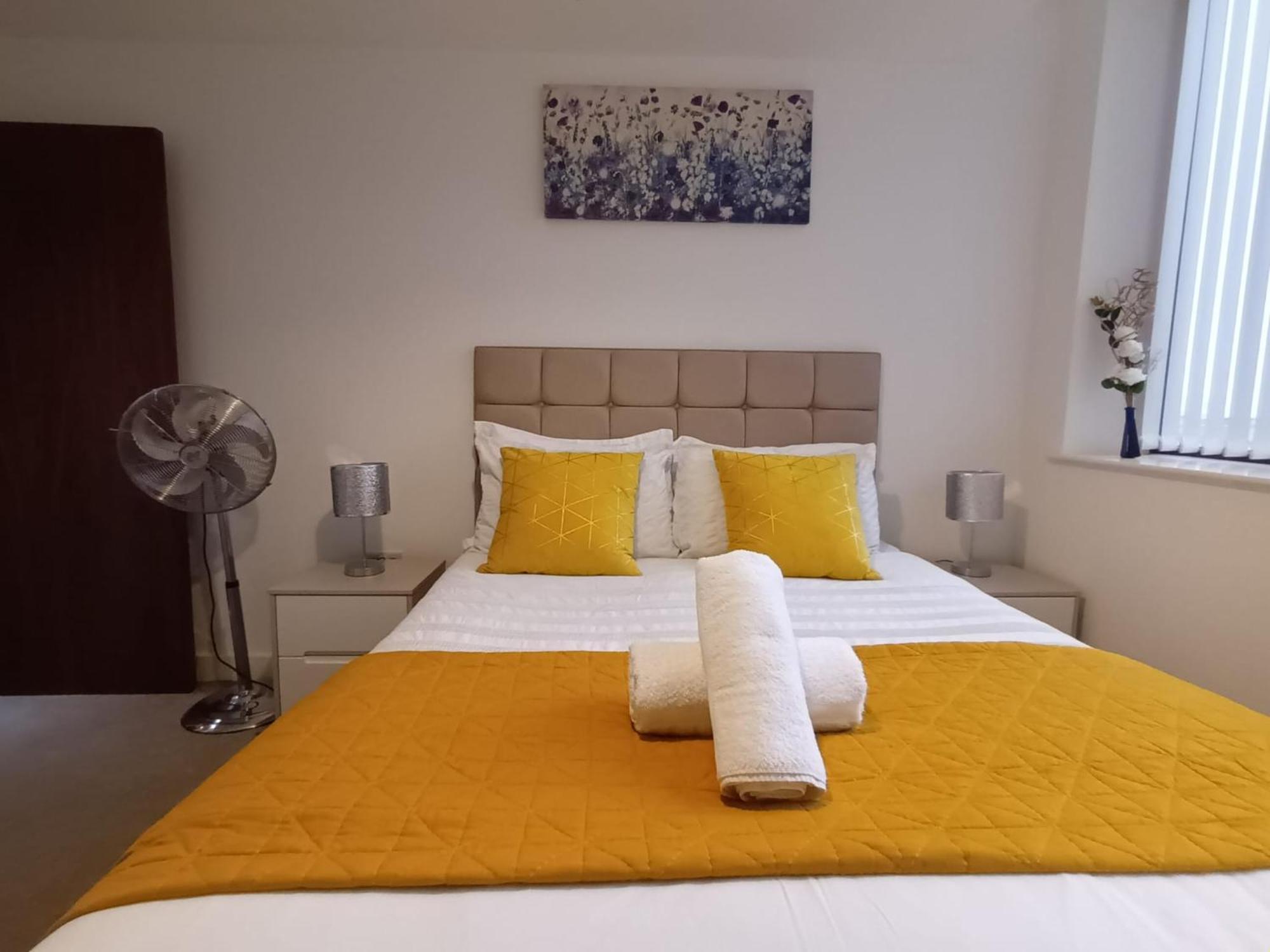 Kcs Broad Street Apartment Birmingham Bagian luar foto